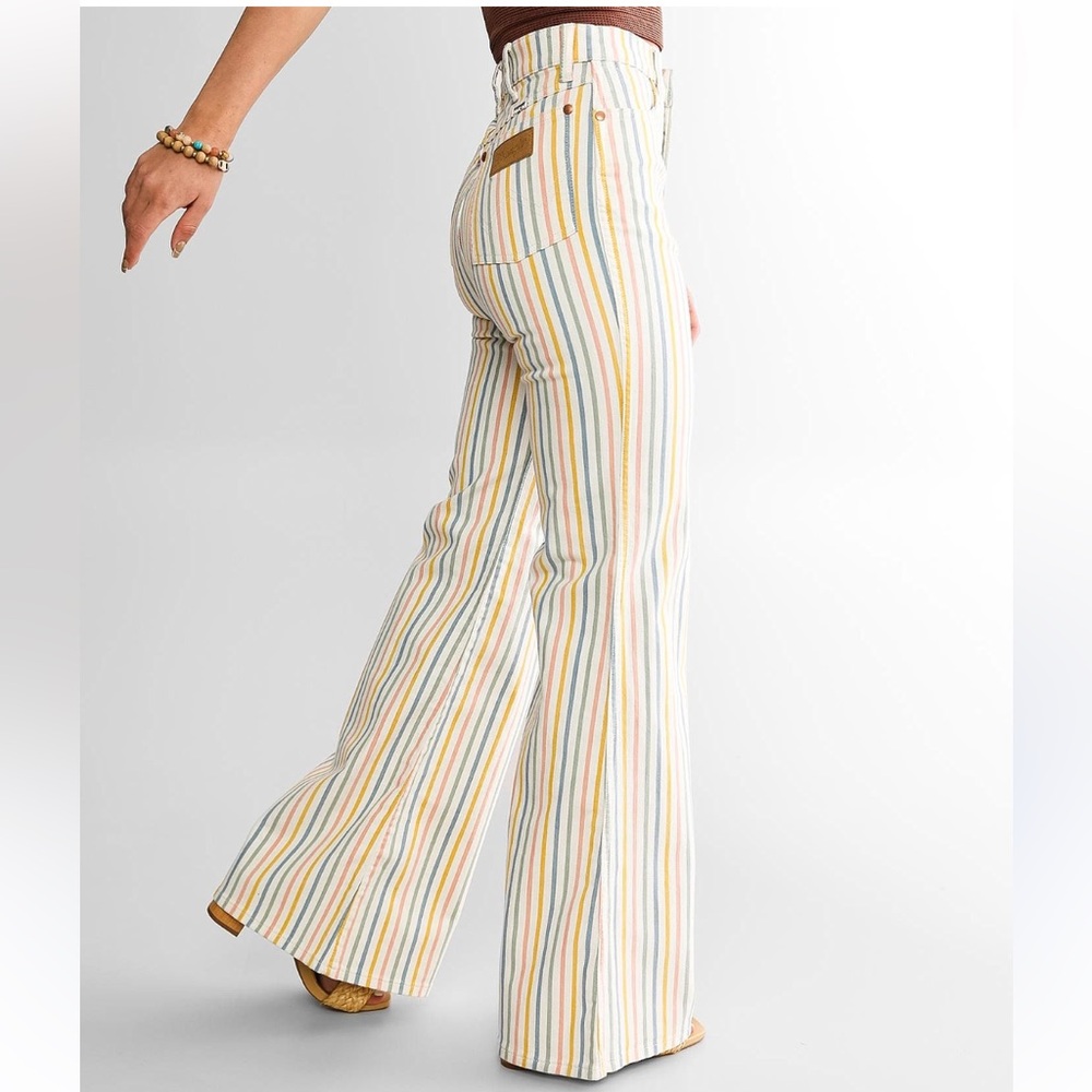 Wrangler Striped Wide Leg Jeans in Cream with Multicolor Stripes
